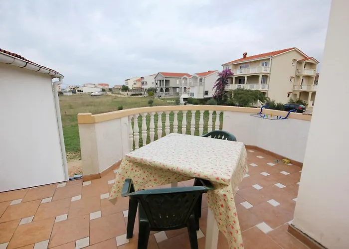 With A Parking Space Povljana, Pag - 9405 Апартаменты